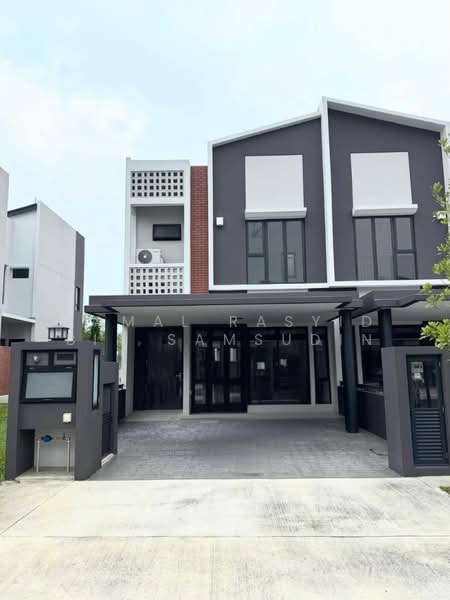 2-storey Terraced House for Rent in Shah Alam (Selangor) - Kamal Rasyid Bin Samsudin - Exterior - PropertyGuru.com.my