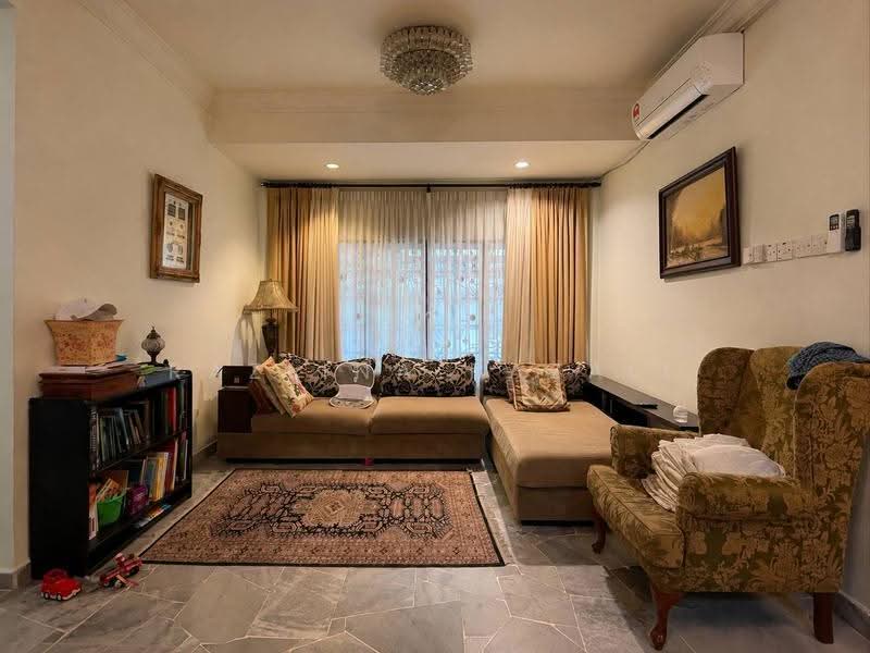 Terraced House for Sale in Usj 2 (Subang Jaya) - Razlina Razali - Living Room - PropertyGuru.com.my