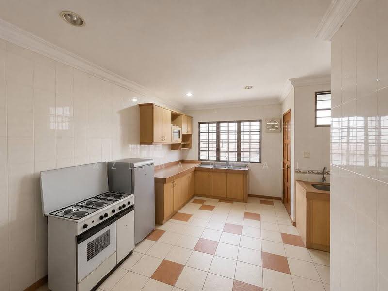Terraced House for Sale in Usj 2 (Subang Jaya) - Razlina Razali - Kitchen - PropertyGuru.com.my