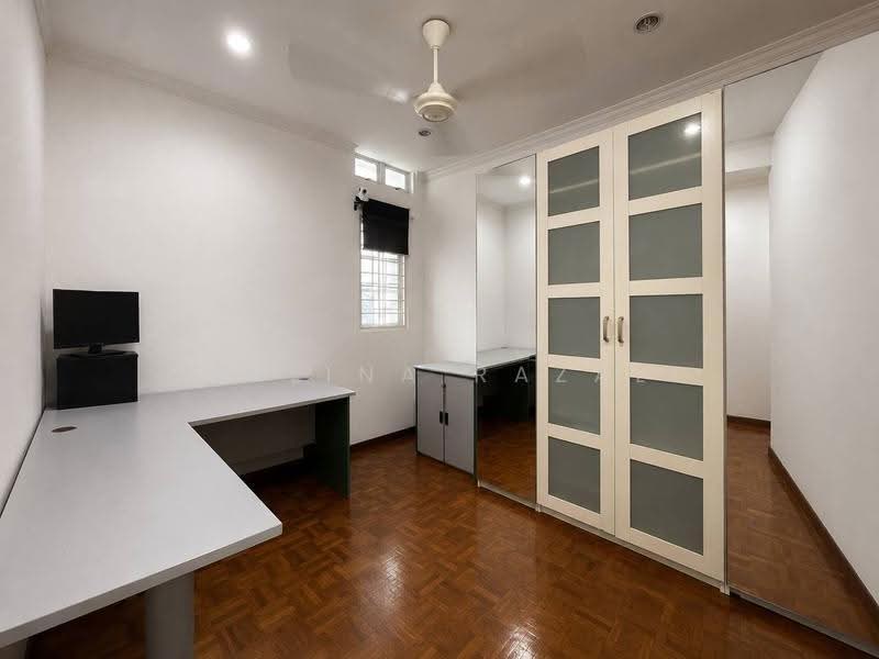 Terraced House for Sale in Usj 2 (Subang Jaya) - Razlina Razali - PropertyGuru.com.my