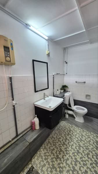 Semi-Detached House for Rent in New Pasir Puteh (Ipoh) - Vincent Chin - Bathroom - PropertyGuru.com.my