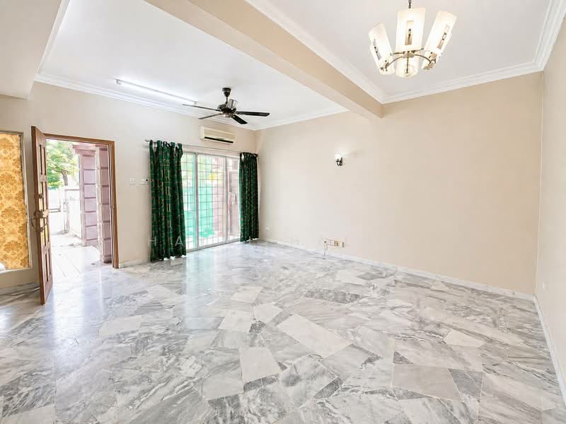 Rumah Teres 2 Tingkat untuk Dijual di Seksyen 13 (Shah Alam) - Hairi Halim - PropertyGuru.com.my