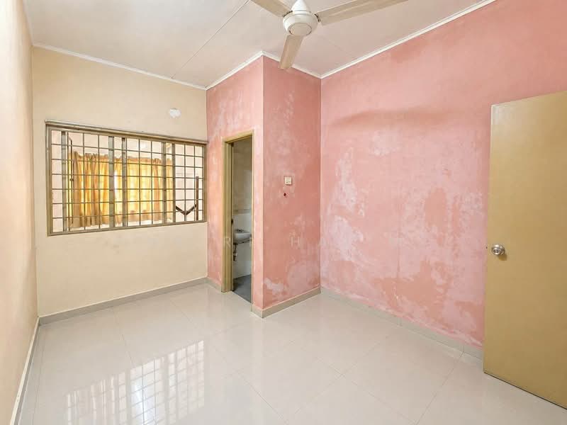 Rumah Teres 2 Tingkat untuk Dijual di Seksyen 13 (Shah Alam) - Hairi Halim - PropertyGuru.com.my