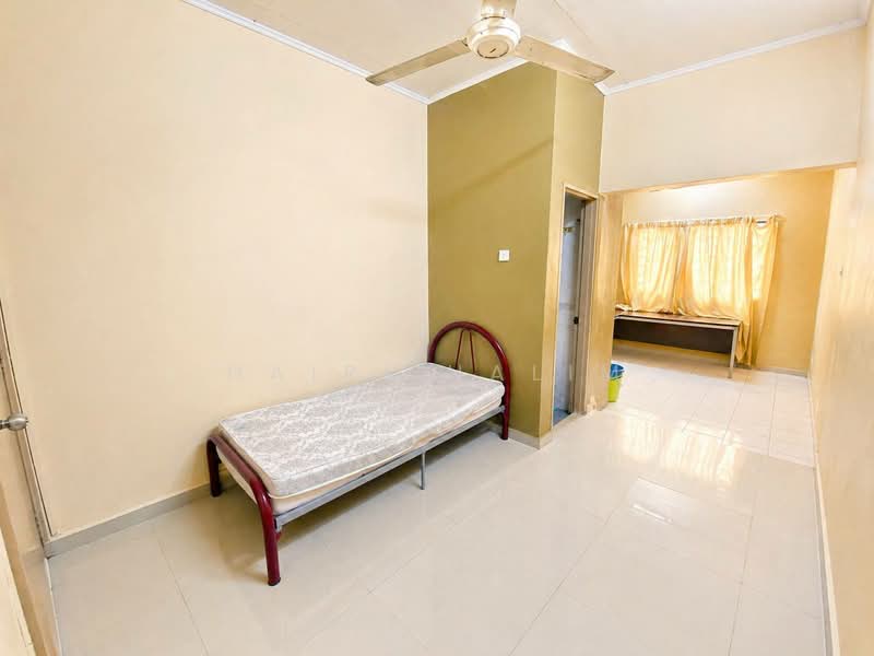 Rumah Teres 2 Tingkat untuk Dijual di Seksyen 13 (Shah Alam) - Hairi Halim - PropertyGuru.com.my