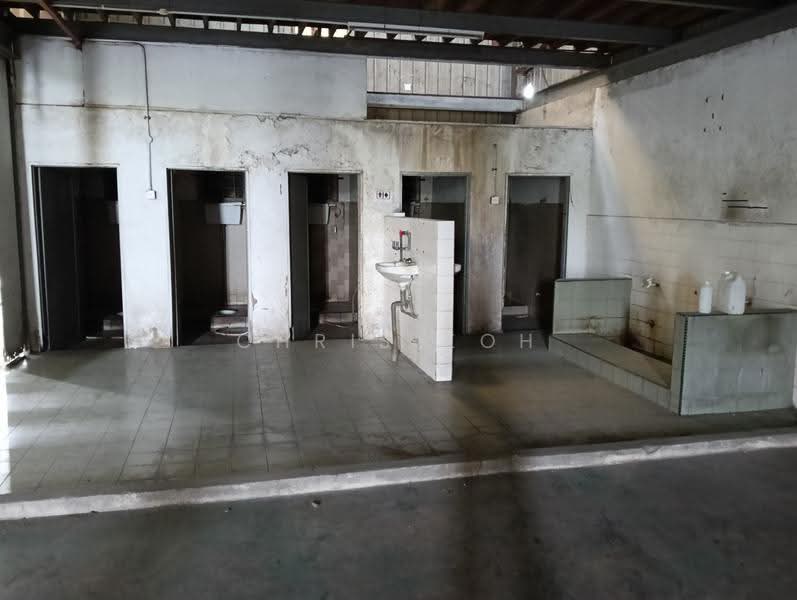 Detached Factory for Rent in Shah Alam (Selangor) - Chris Koh - Bathroom - PropertyGuru.com.my