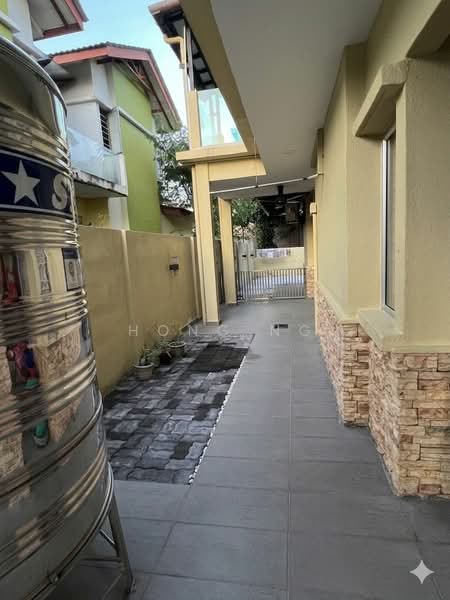 Semi-Detached House for Rent in Kota Kemuning (Shah Alam) - Hong Ng - Exterior - PropertyGuru.com.my