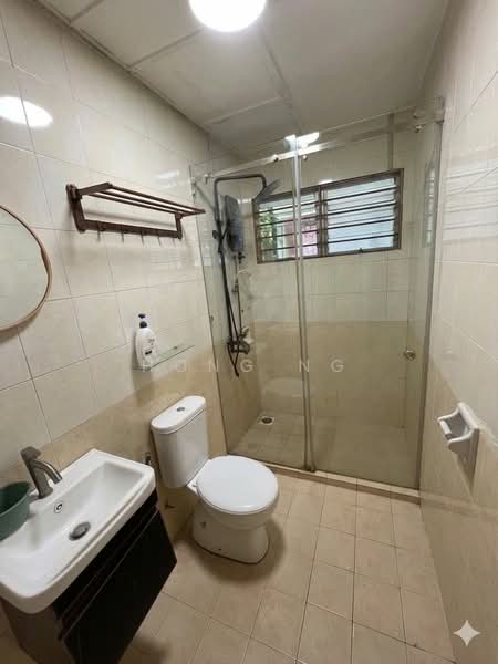 Semi-Detached House for Rent in Kota Kemuning (Shah Alam) - Hong Ng - Bathroom - PropertyGuru.com.my