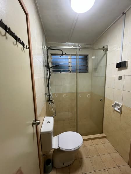 Semi-Detached House for Rent in Kota Kemuning (Shah Alam) - Hong Ng - Bathroom - PropertyGuru.com.my