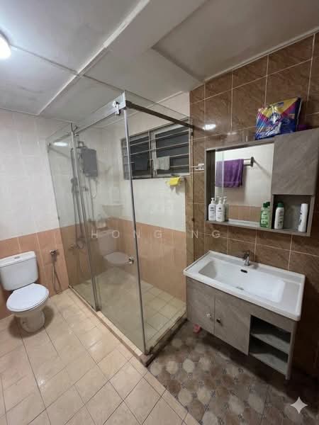 Semi-Detached House for Rent in Kota Kemuning (Shah Alam) - Hong Ng - Bathroom - PropertyGuru.com.my