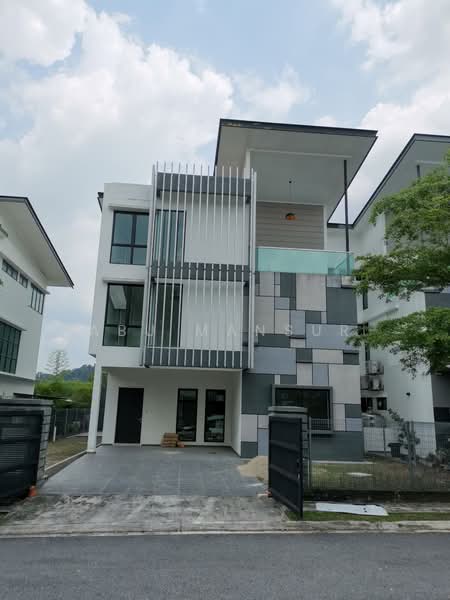 Rumah Berkembar untuk Disewa di Kajang (Selangor) - Abu Mansur - PropertyGuru.com.my