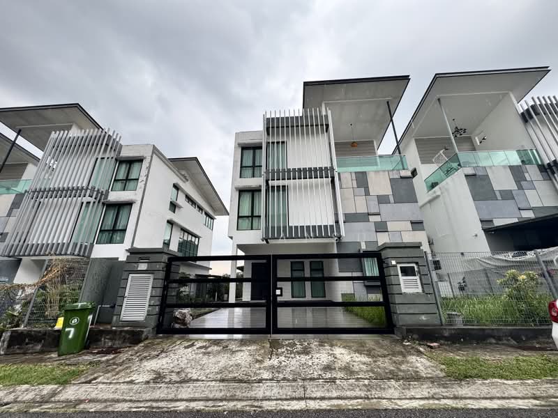 Rumah Berkembar untuk Disewa di Kajang (Selangor) - Abu Mansur - PropertyGuru.com.my