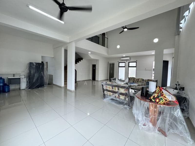 Rumah Berkembar untuk Disewa di Kajang (Selangor) - Abu Mansur - Living Room - PropertyGuru.com.my