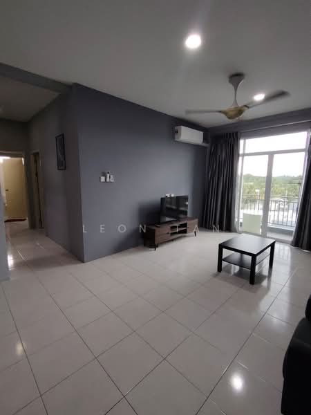 Pangsapuri untuk Disewa di Stutong Heights 2 - Leon Tan - Living Room - PropertyGuru.com.my