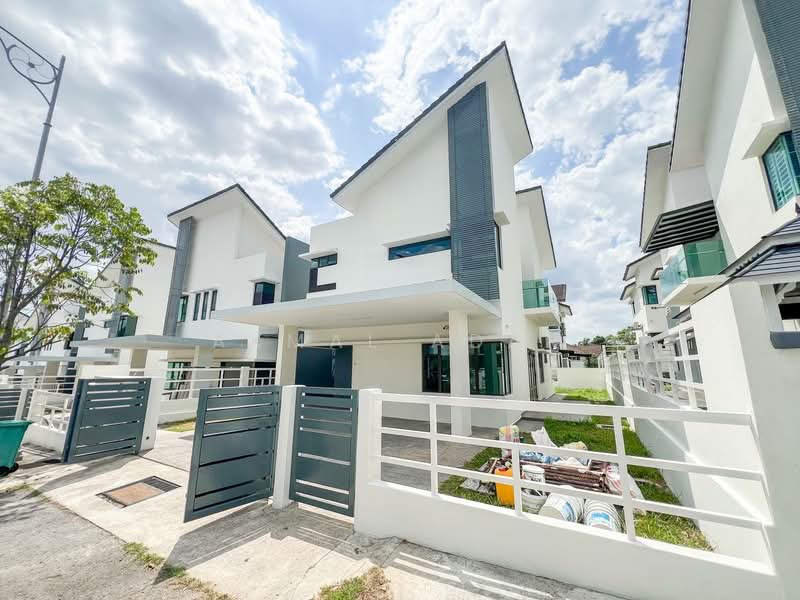 Semi-Detached House for Sale in Ramal Villa (Kajang) - Akmal Adam - Exterior - PropertyGuru.com.my