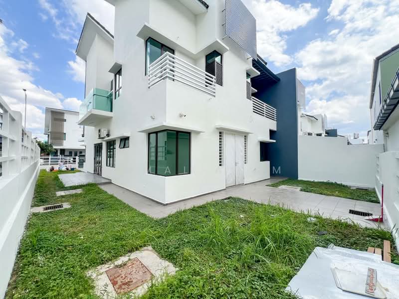 Semi-Detached House for Sale in Ramal Villa (Kajang) - Akmal Adam - Exterior - PropertyGuru.com.my