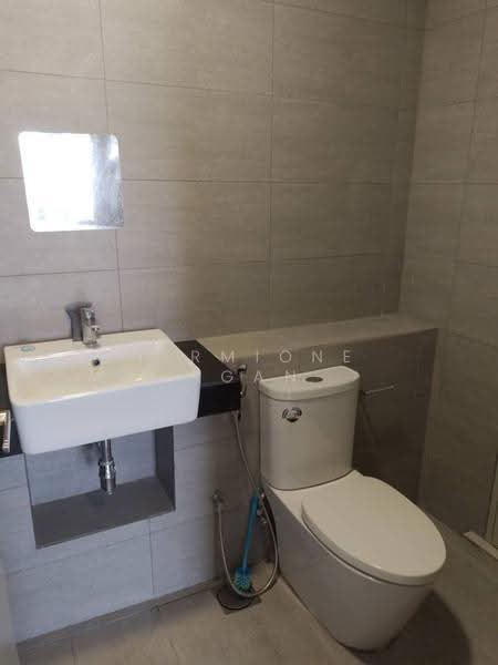 Kediaman Servis untuk Disewa di The Pano - Hermione Ngan - Bathroom - PropertyGuru.com.my