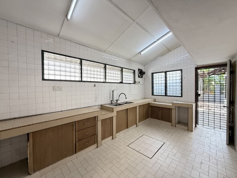 2-storey Terraced House for Sale in Taman Bukit Desa (Taman Desa) - Alex Loh - PropertyGuru.com.my