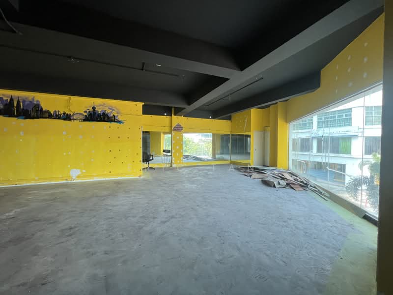 Shop for Sale in Taman Overseas Union (Taman Oug) (Jalan Klang Lama (Old Klang Road)) - Eric Tan - Interior - PropertyGuru.com.my