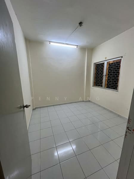 Pangsapuri untuk Disewa di Teratai Mewah Apartment Block 4 & 6 - Penny Ang - Interior - PropertyGuru.com.my