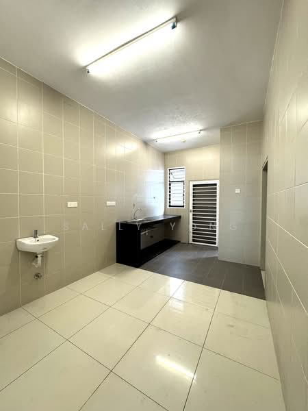 2-storey Terraced House for Rent in Bandar Bukit Raja (Klang) - Sally Yong - Kitchen - PropertyGuru.com.my