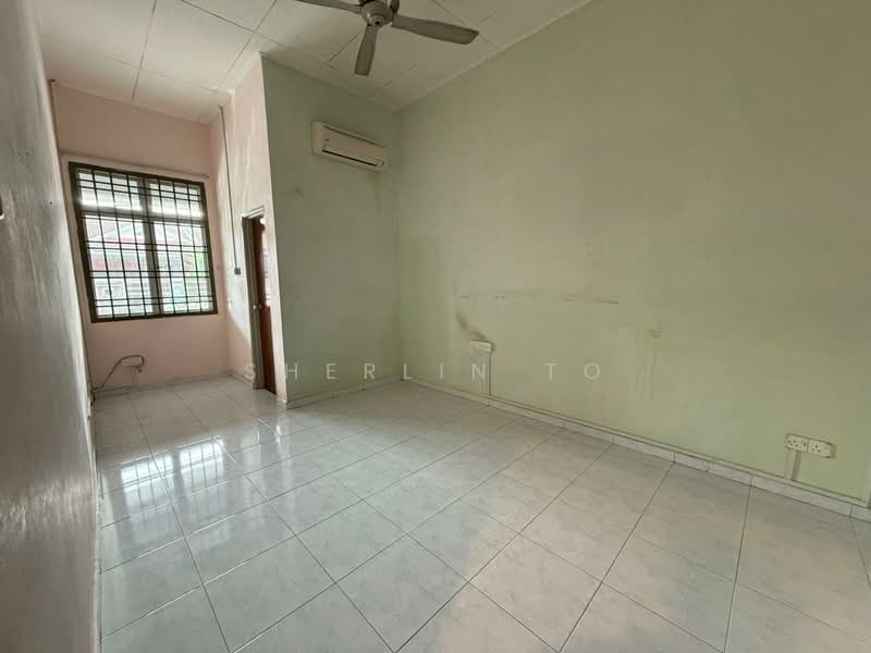 1-storey Terraced House for Sale in Taman Nusa Bestari 2 (Iskandar Puteri (Nusajaya)) - Sherlin To - Living Room - PropertyGuru.com.my