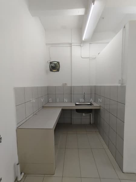 Rumah Banglo untuk Dijual di Kampung Cempaka (Petaling Jaya) - Wysin Wan - Kitchen - PropertyGuru.com.my