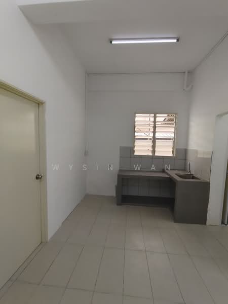 Rumah Banglo untuk Dijual di Kampung Cempaka (Petaling Jaya) - Wysin Wan - Kitchen - PropertyGuru.com.my