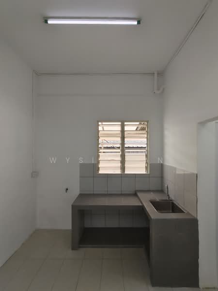 Rumah Banglo untuk Dijual di Kampung Cempaka (Petaling Jaya) - Wysin Wan - Kitchen - PropertyGuru.com.my