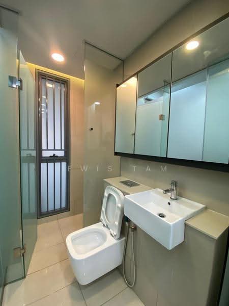 Kondominium untuk Disewa di The Fennel - Lewis Tam - Bathroom - PropertyGuru.com.my