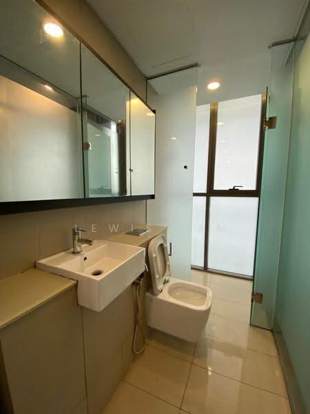 Kondominium untuk Disewa di The Fennel - Lewis Tam - Bathroom - PropertyGuru.com.my