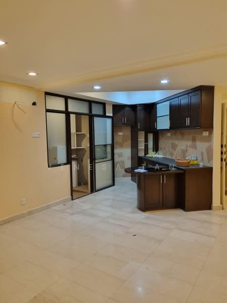 Kondominium untuk Dijual di Marina Tower (Ratu Mutiara) - Venesa Tan - PropertyGuru.com.my