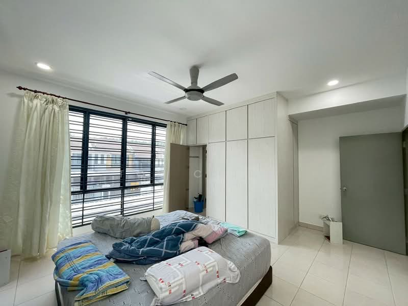 2-storey Terraced House for Sale in Taman Austin Duta (Tebrau) - Tom Chiew - Bedroom - PropertyGuru.com.my