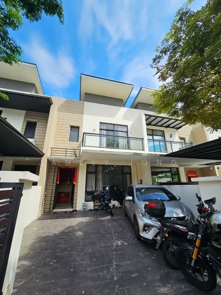 Rumah Teres 2 Tingkat untuk Dijual di Taman Damansara Aliff (Tampoi) - Janlly Jong - Exterior - PropertyGuru.com.my