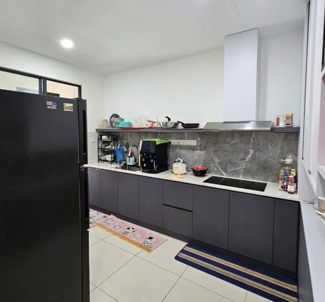 Rumah Teres 2 Tingkat untuk Dijual di Taman Damansara Aliff (Tampoi) - Janlly Jong - Kitchen - PropertyGuru.com.my