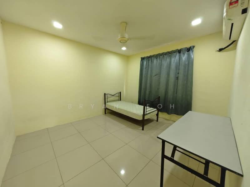 Condominium for Rent at Platinum Lake PV 15 - Bryan Yeoh - Bedroom - PropertyGuru.com.my