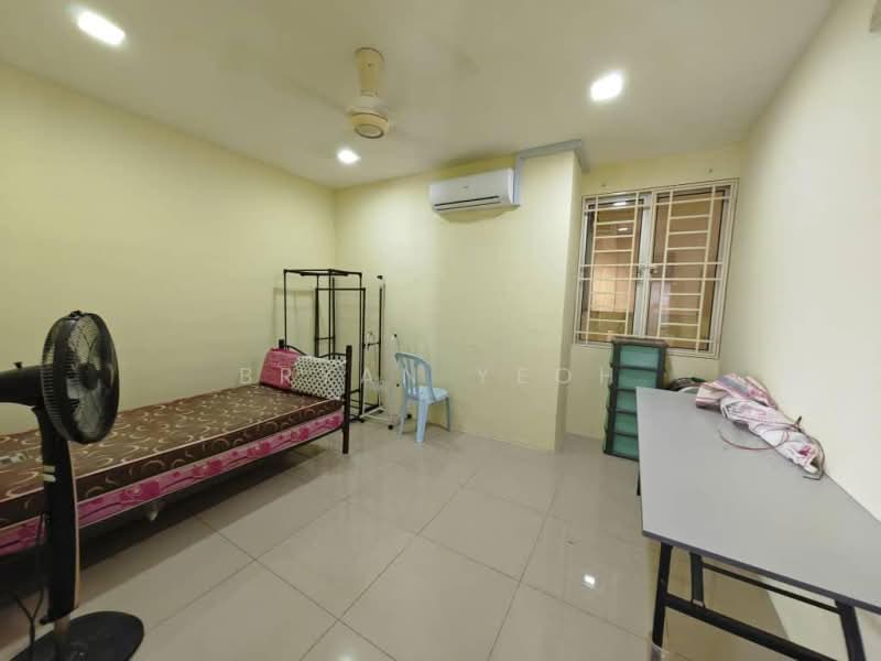 Condominium for Rent at Platinum Lake PV 15 - Bryan Yeoh - Bedroom - PropertyGuru.com.my