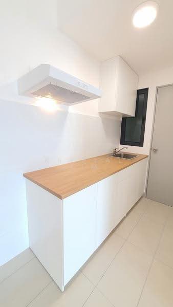 Service Residence for Rent at Maya Bay Residences @ Gamuda Cove - Krystal Lim - Kitchen - PropertyGuru.com.my