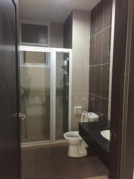Kondominium untuk Dijual di Fettes Residence - Rex Tung - Bathroom - PropertyGuru.com.my