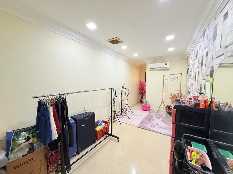 Rumah Teres 2 Tingkat untuk Dijual di Taman Desa Serdang (Seri Kembangan) - Yasmin Sulaiman - PropertyGuru.com.my