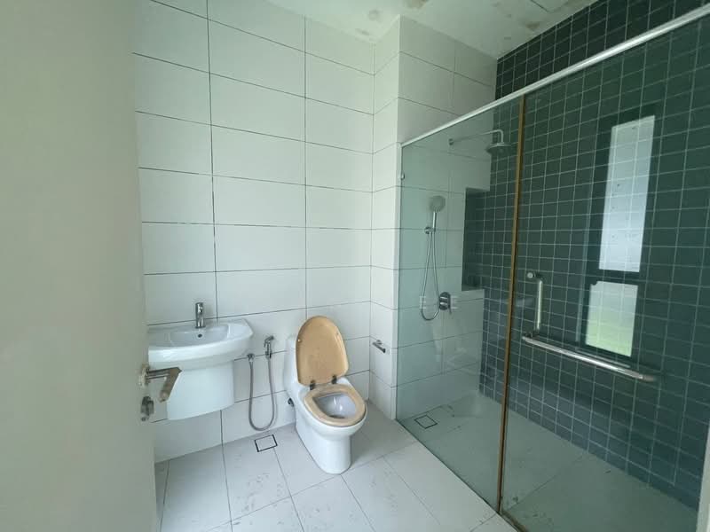 Rumah Banglo untuk Dijual di Alam Damai (Cheras) - Alan Lee - Bathroom - PropertyGuru.com.my