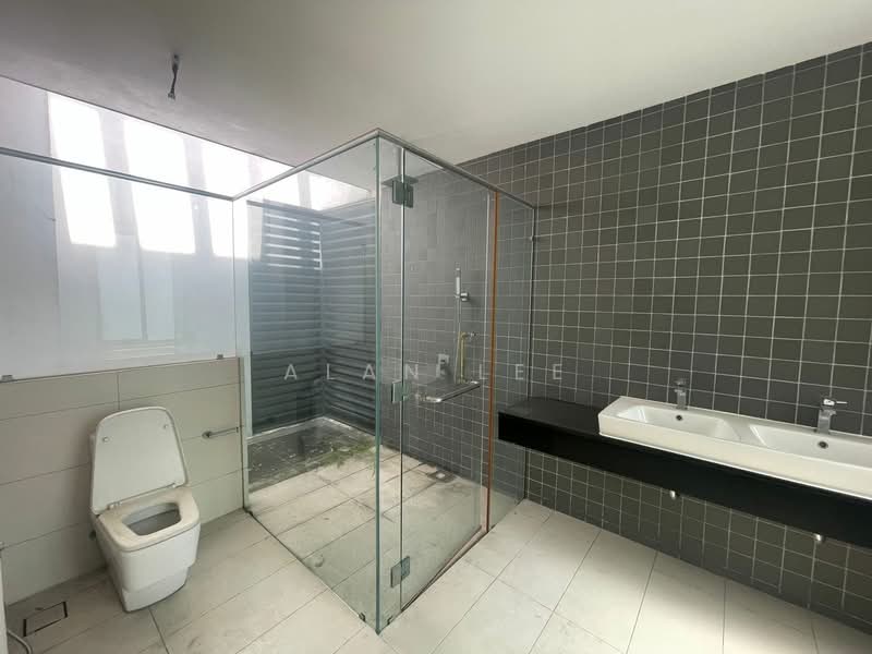 Rumah Banglo untuk Dijual di Alam Damai (Cheras) - Alan Lee - Bathroom - PropertyGuru.com.my