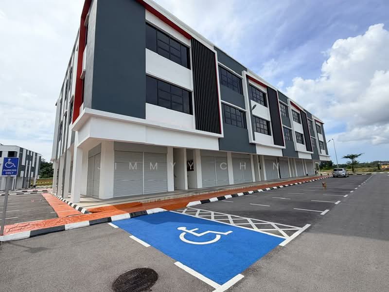 Shop for Sale in Kuching (Sarawak) - Jimmyy Chin - Exterior - PropertyGuru.com.my