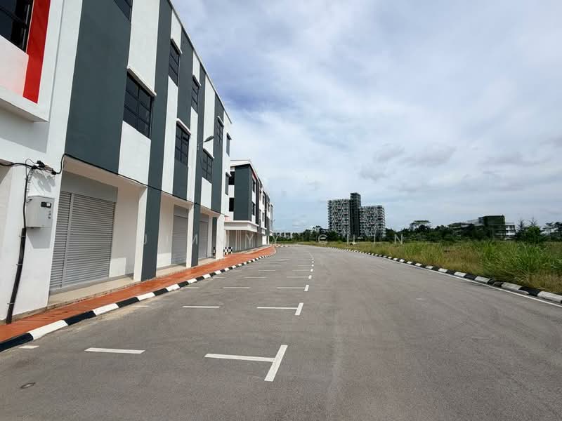 Shop for Sale in Kuching (Sarawak) - Jimmyy Chin - Exterior - PropertyGuru.com.my