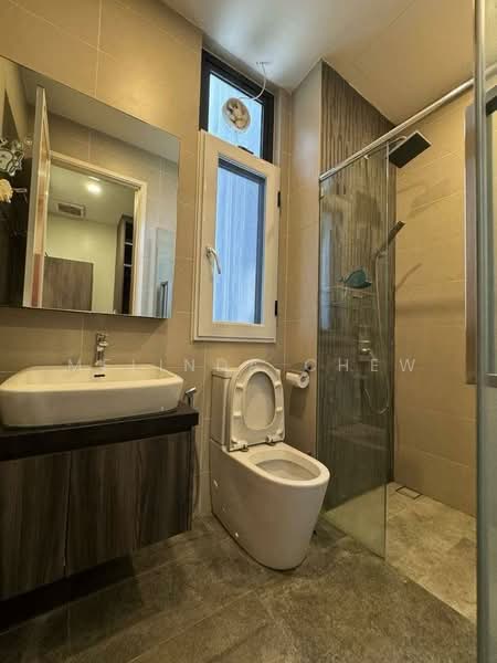 Link Bungalow for Sale in Relau (Sungai Ara) - Melinda Chew - Bathroom - PropertyGuru.com.my