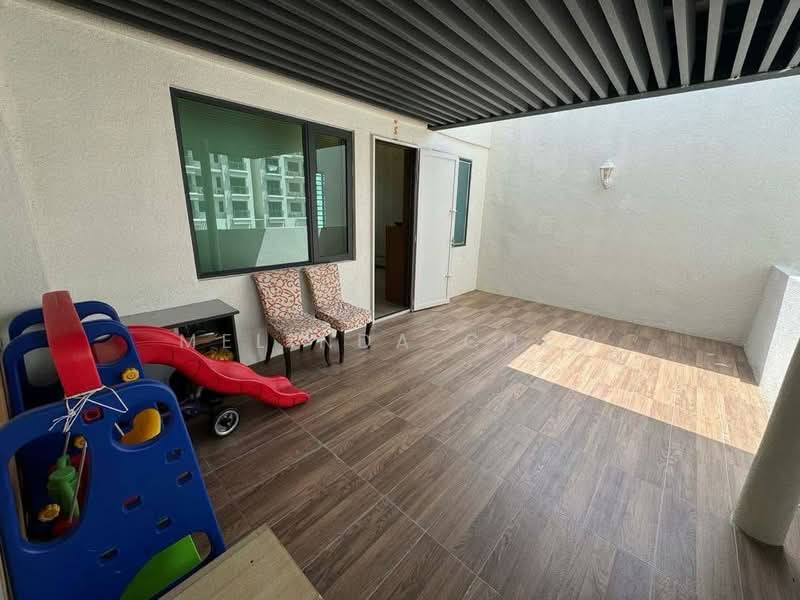 Link Bungalow for Sale in Relau (Sungai Ara) - Melinda Chew - Balcony - PropertyGuru.com.my