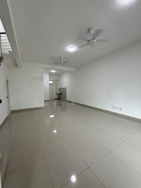 Rumah Teres 2 Tingkat untuk Disewa di Taman Adda Heights (Tebrau) - Sharon Ong - Living Room - PropertyGuru.com.my