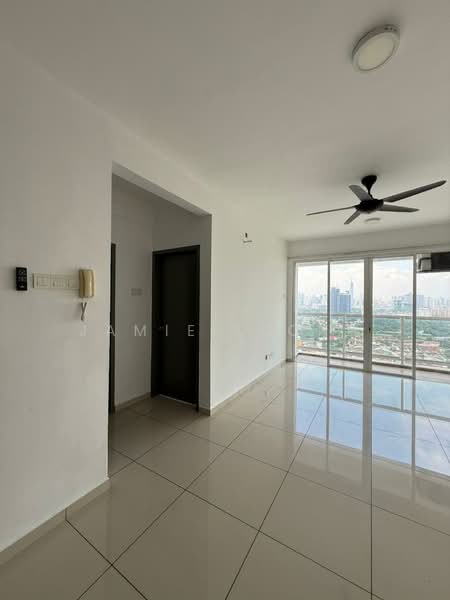 Servis Apartment untuk Disewa di MH Platinum Residence - Jamie Leong - Living Room - PropertyGuru.com.my