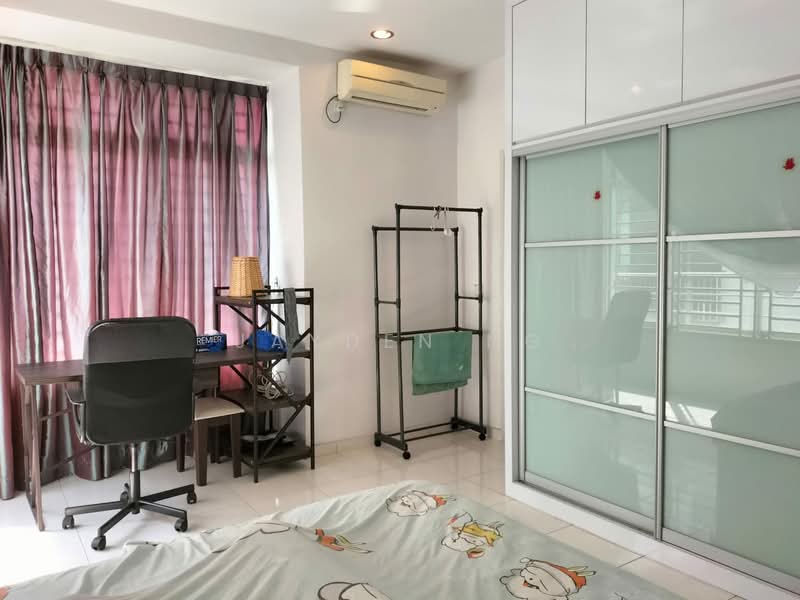 Rumah Teres 2.5 Tingkat untuk Dijual di Taman Setia Indah (Tebrau) - Jayden Ng - Bedroom - PropertyGuru.com.my