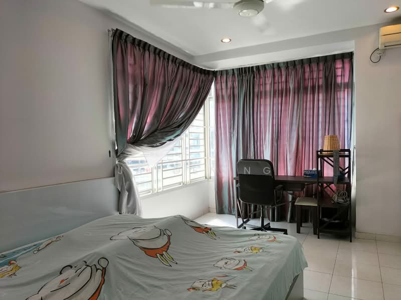 Rumah Teres 2.5 Tingkat untuk Dijual di Taman Setia Indah (Tebrau) - Jayden Ng - Bedroom - PropertyGuru.com.my