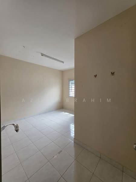 Semi-Detached House for Sale in Taman Tasik Semenyih (Semenyih) - Azli Ibrahim - Interior - PropertyGuru.com.my